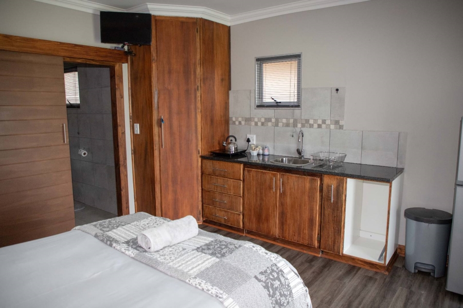 18 Bedroom Property for Sale in Heilbron Free State